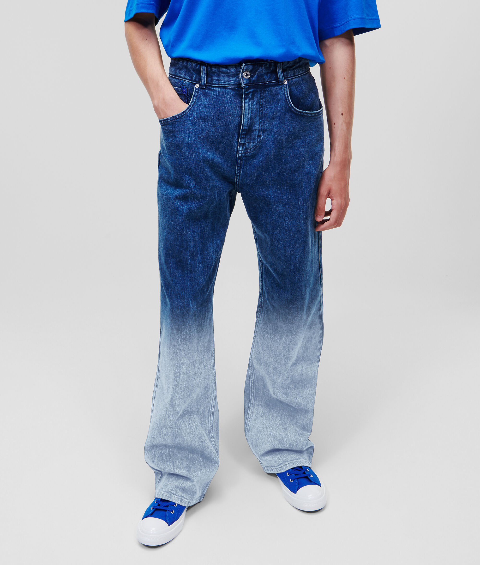 (image for) User-Centric KLJ RELAXED OMBRÉ JEANS